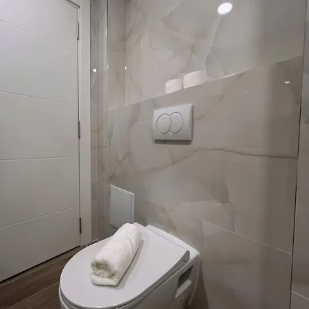 Navoy Apartment *